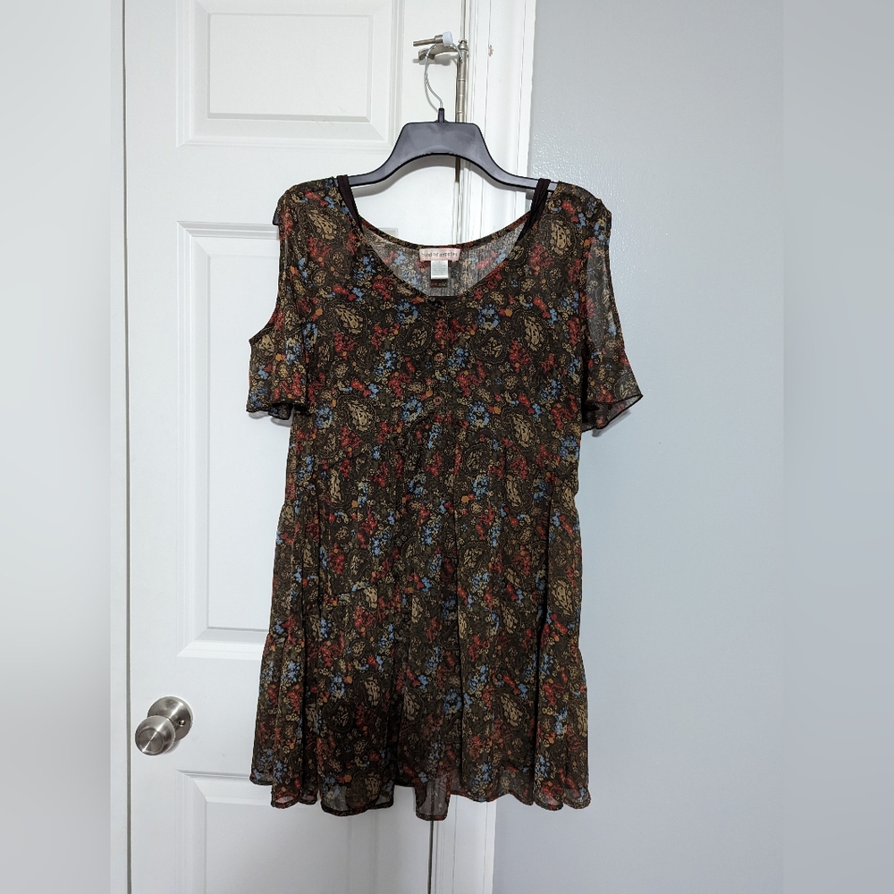 Translucent flowery dress/shirt with slip